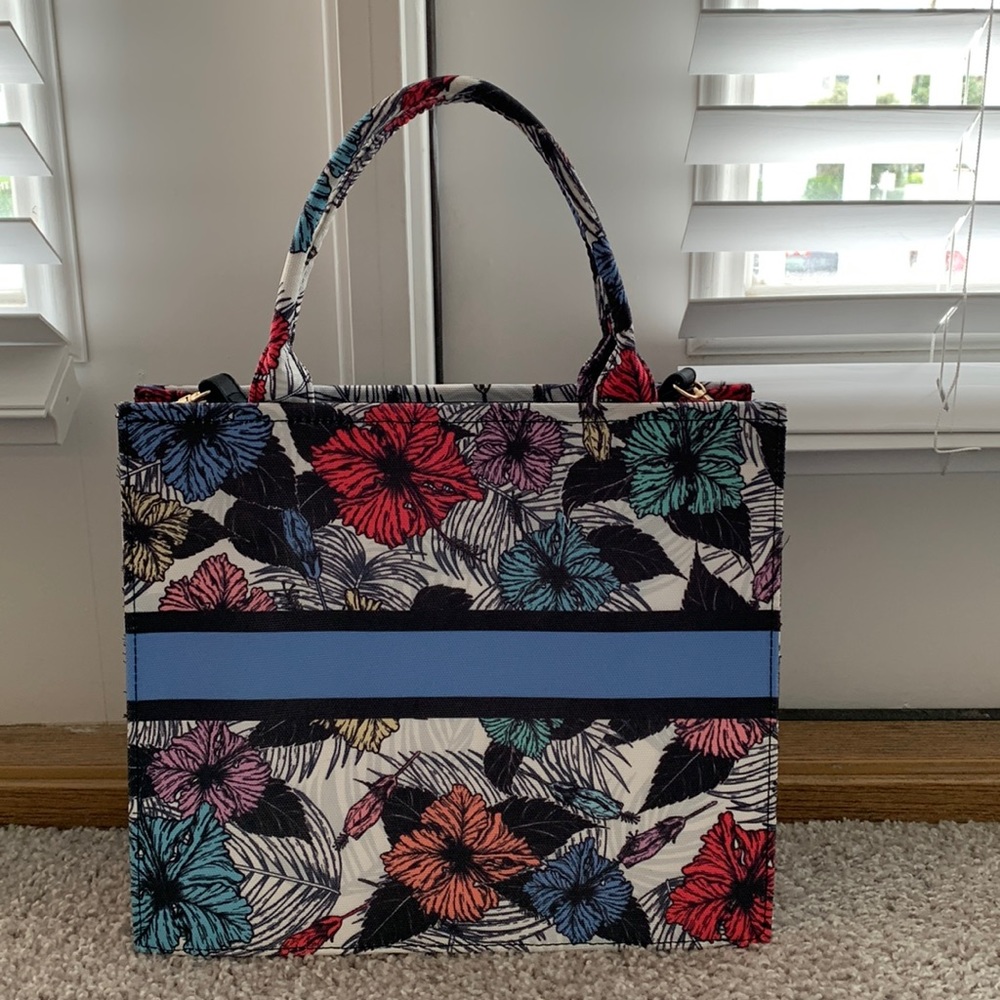 Foral shoulder bag